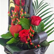 3 kisses Rose Bouquet