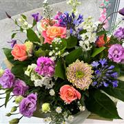 BRIGHT AND BOLD - BOUQUET IN WATER